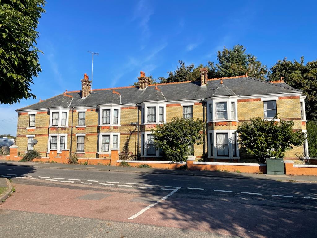 Lot: 149 - FREEHOLD FORMER CARE HOME WITH POTENTIAL - 